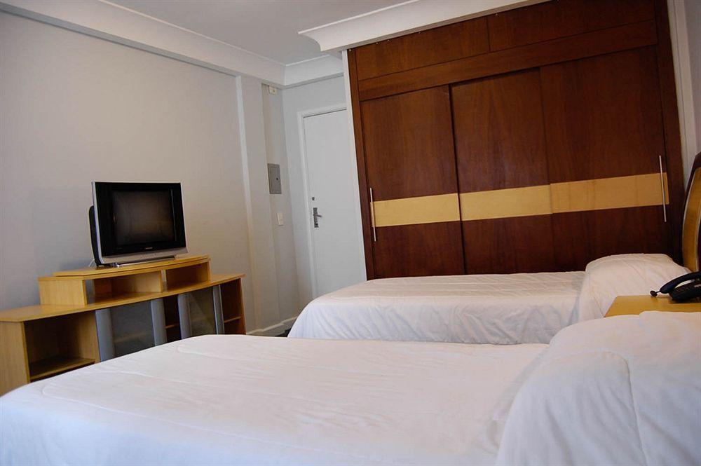 Hotel Centro Europeu Курітіба Екстер'єр фото