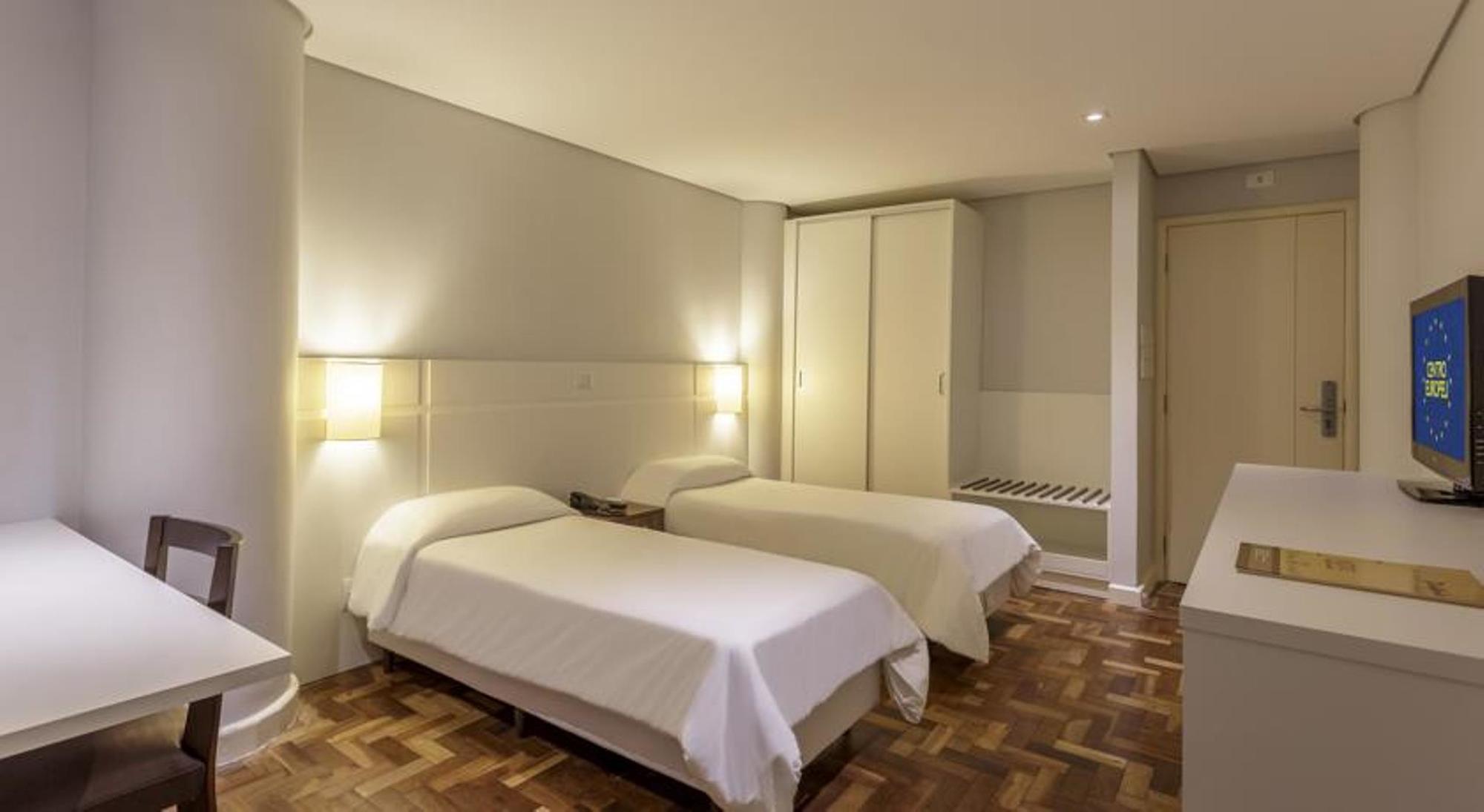 Hotel Centro Europeu Курітіба Екстер'єр фото