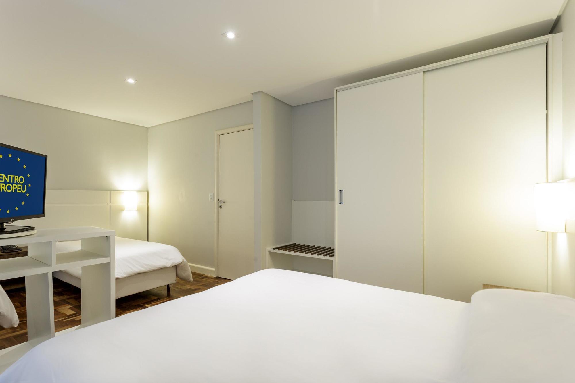 Hotel Centro Europeu Курітіба Екстер'єр фото