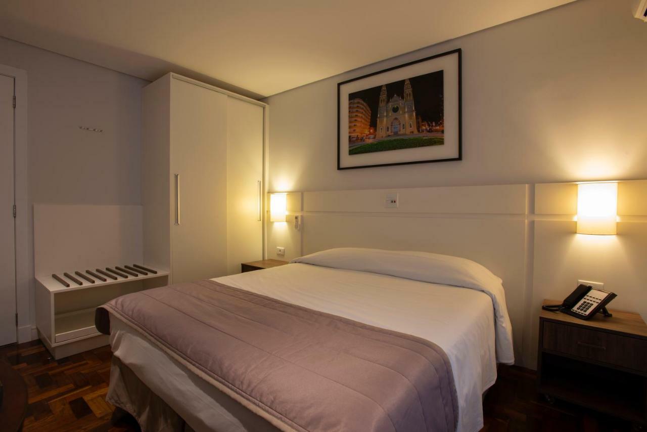 Hotel Centro Europeu Курітіба Екстер'єр фото