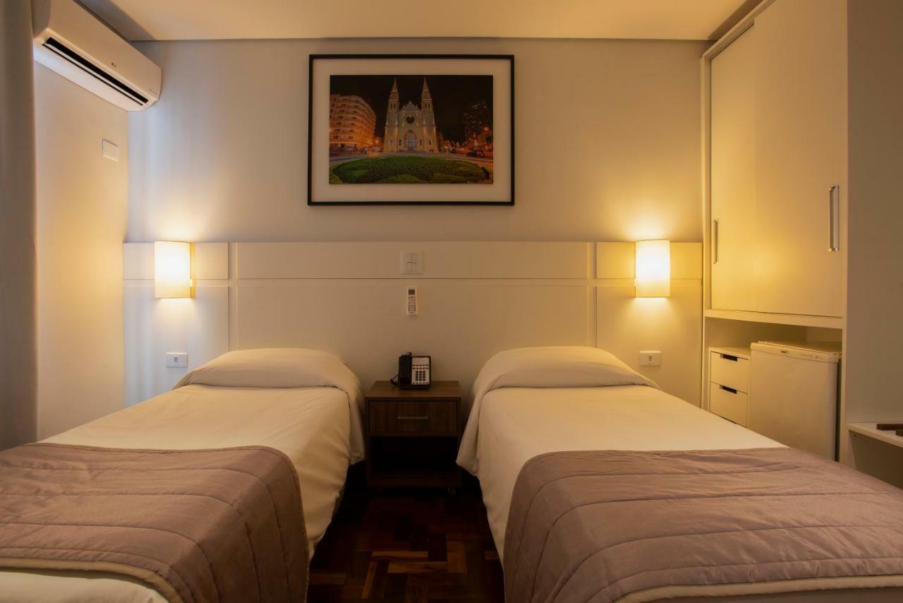 Hotel Centro Europeu Курітіба Екстер'єр фото
