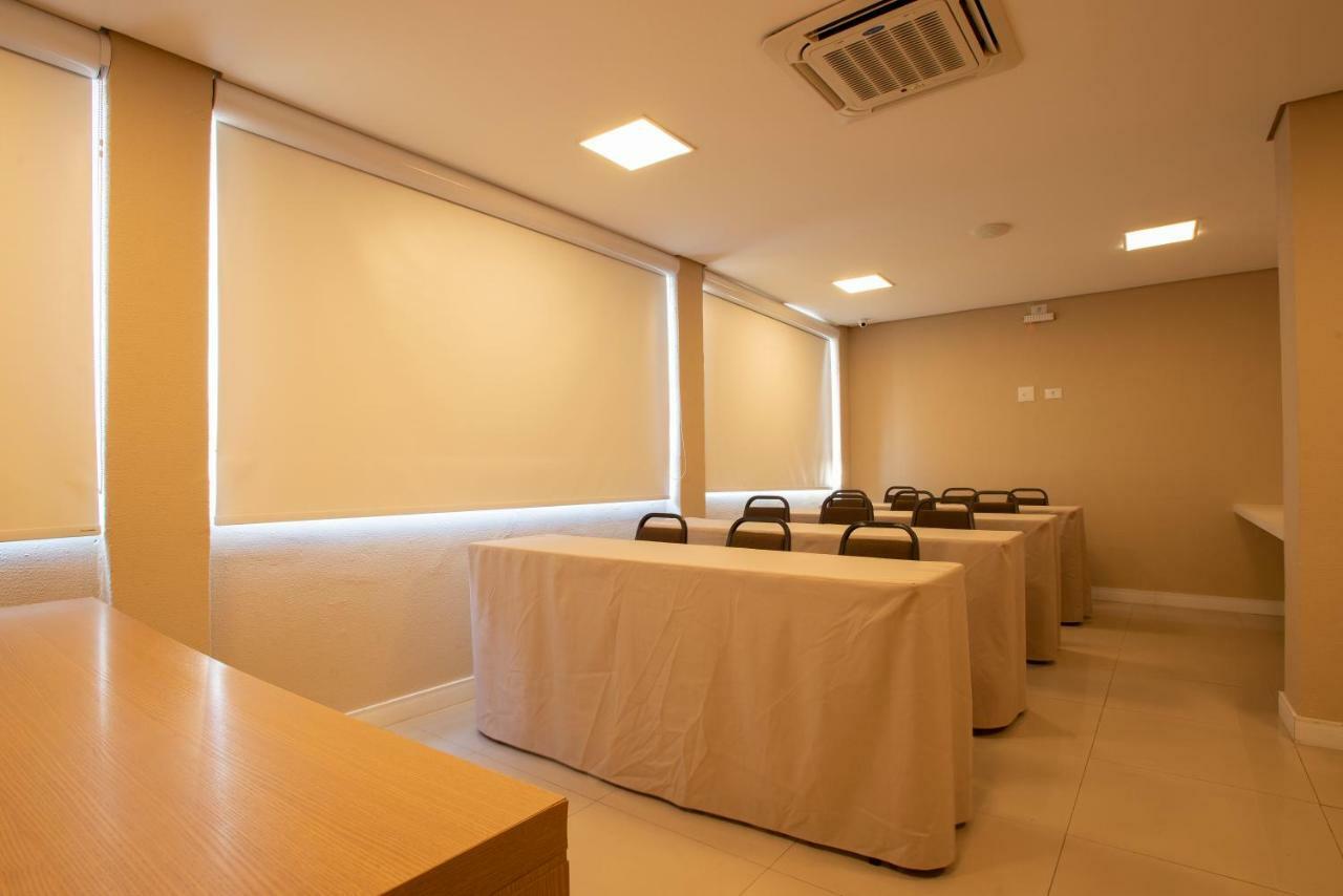 Hotel Centro Europeu Курітіба Екстер'єр фото