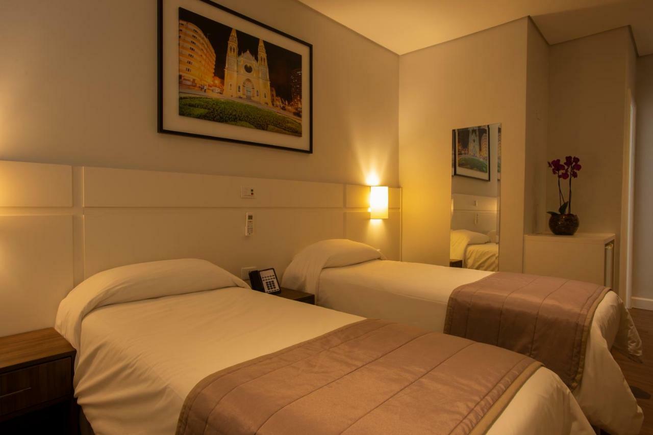 Hotel Centro Europeu Курітіба Екстер'єр фото