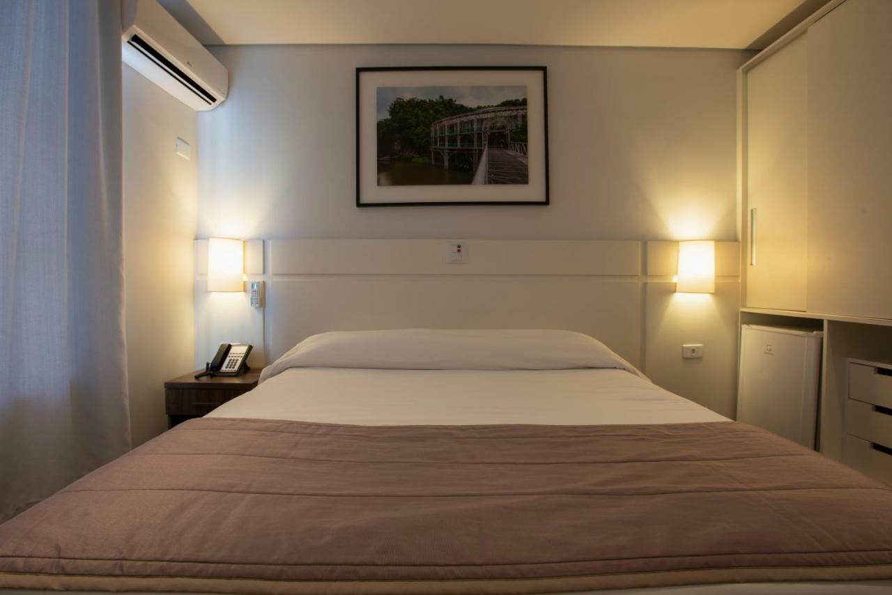 Hotel Centro Europeu Курітіба Екстер'єр фото